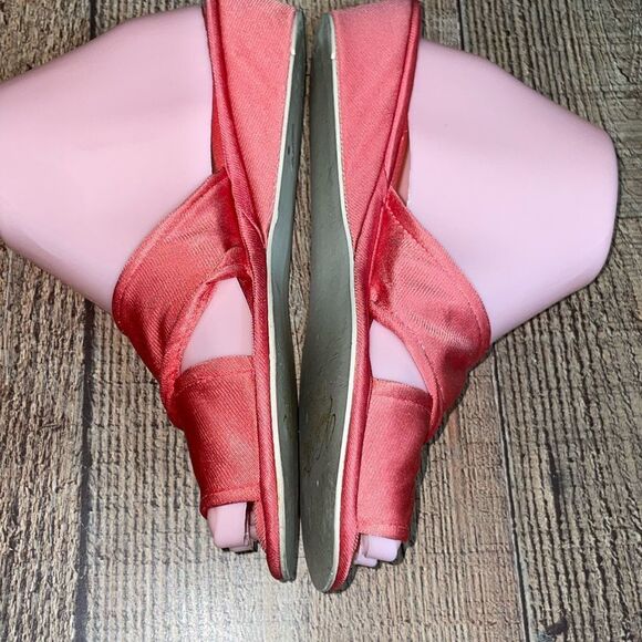 Vanity Fair Vintage Nylon Satin Peep Toe Slippers 5/6 Coral Boudoir - Picture 7 of 9